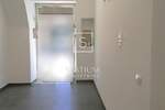 Poslovni prostor, Rijeka, Centar, najam, 750 €, 27 m2