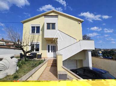 Kuca, Pula, Veli vrh, prodaja, 710000 €, 320 m2