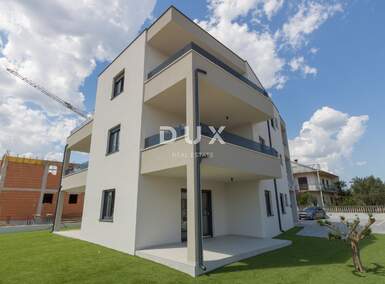 Trosoban stan, Vodice, prodaja, 250000 €, 78 m2
