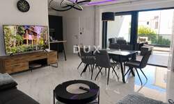 Trosoban stan, Vodice, Srima, prodaja, 360000 €, 84 m2