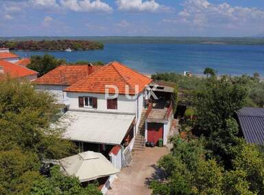 Kuca, Šibenik, Raslina, prodaja, 330000 €, 247 m2