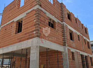 Trosoban stan, Pula, Valdebek, prodaja, 186250 €, 63 m2
