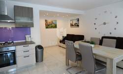 Trosoban stan, Pula, Centar, prodaja, 373500 €, 138 m2