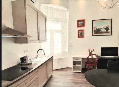 Jednosoban stan, Rijeka, Centar, najam, 500 €, 30 m2