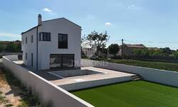 Kuca, Svetvinčenat, prodaja, 470000 €, 160 m2