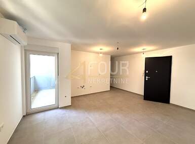 Trosoban stan, Pula, Centar, prodaja, 225000 €, 55 m2