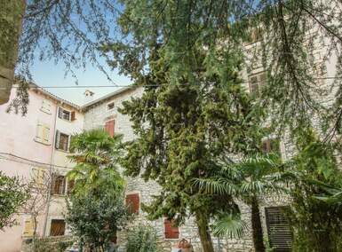 Kuca, Bale, prodaja, 1100000 €, 240 m2
