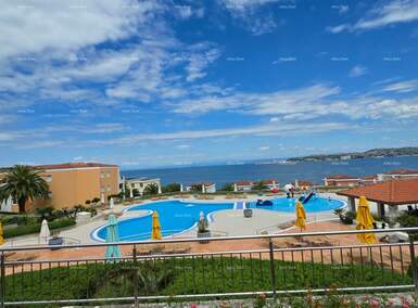 Dvosoban stan, Umag, prodaja, 449460 €, 115 m2