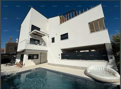 Dvosoban stan, Pula, prodaja, 330000 €, 102 m2