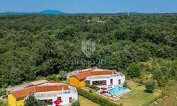 Kuca, Svetvinčenat, prodaja, 850000 €, 524 m2