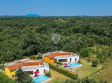 Kuca, Svetvinčenat, prodaja, 850000 €, 524 m2