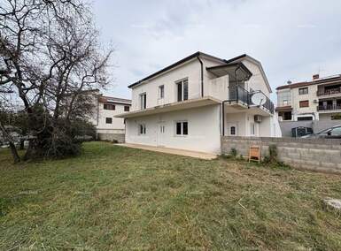 Dvosoban stan, Umag, prodaja, 229000 €, 76 m2