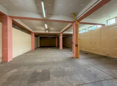 Poslovni prostor, Pula, prodaja, 430000 €, 330 m2