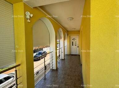 Kuca, Fažana, prodaja, 676000 €, 240 m2