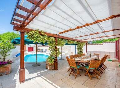 Kuca, Kanfanar, prodaja, 520000 €, 210 m2