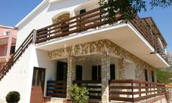 Kuca, Karlobag, prodaja, 350000 €, 233 m2