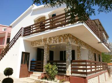 Kuca, Karlobag, prodaja, 350000 €, 233 m2