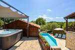 Kuca, Vrbnik, prodaja, 450000 €, 205 m2