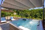 Kuca, Vrbnik, prodaja, 450000 €, 205 m2