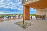 Kuca, Brtonigla, prodaja, 2200000 €, 228 m2