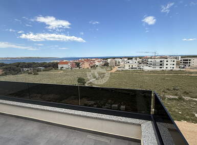 Dvoiposoban stan, Povljana, prodaja, 345000 €, 76 m2