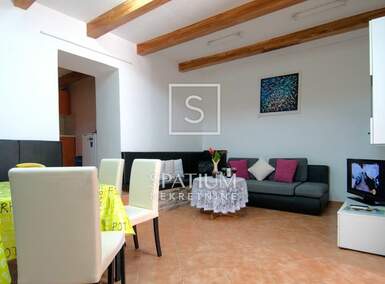 Trosoban stan, Lovran, najam, 550 €, 57 m2