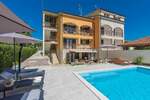 Kuca, Poreč, prodaja, 648000 €, 330 m2