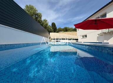Kuca, Rab, Banjol, prodaja, 530000 €, 165 m2