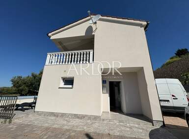 Kuca, Rab, Banjol, prodaja, 530000 €, 179 m2