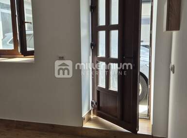 Poslovni prostor, Rijeka, Centar, najam, 1100 €, 110 m2