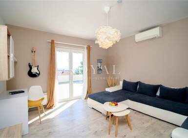 Dvosoban stan, Lovran, prodaja, 315000 €, 60 m2
