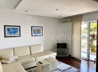 Trosoban stan, Opatija, prodaja, 288000 €, 71 m2