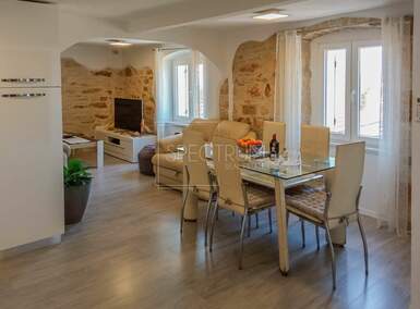 Trosoban stan, Tar-Vabriga, Vabriga, najam, 1200 €, 65 m2