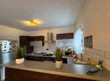 Trosoban stan, Pula, Centar, prodaja, 268000 €, 78 m2