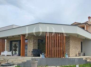 Kuca, Kanfanar, prodaja, 550000 €, 128 m2