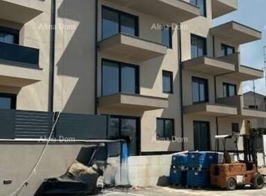 Dvosoban stan, Poreč, prodaja, 277459 €, 71 m2