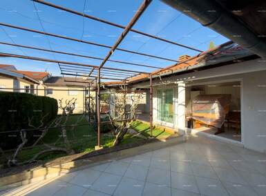 Kuca, Pula, prodaja, 695000 €, 212 m2