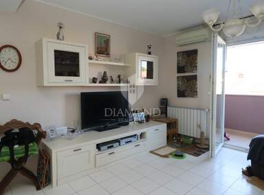 Dvosoban stan, Pula, Centar, prodaja, 270000 €, 85 m2