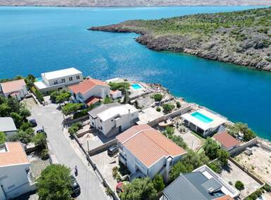 Kuca, Karlobag, Cesarica, prodaja, 850000 €, 220 m2