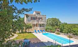 Kuca, Višnjan, prodaja, 810000 €, 486 m2