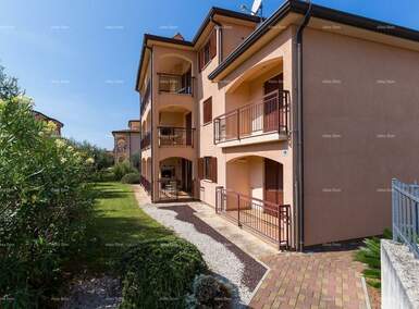 Dvosoban stan, Novigrad, prodaja, 255000 €, 67 m2