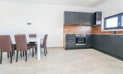 Trosoban stan, Pula, Štinjan, prodaja, 348000 €, 87 m2
