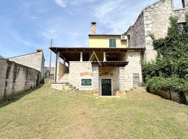 Kuca, Poreč, prodaja, 300000 €, 130 m2