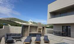 Kuca, Trogir, prodaja, 1383000 €, 320 m2