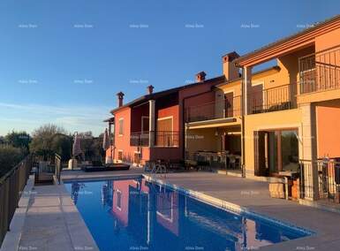 Dvosoban stan, Buje, prodaja, 380000 €, 110 m2