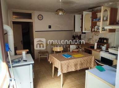 Kuca, Čavle, prodaja, 360000 €, 539 m2