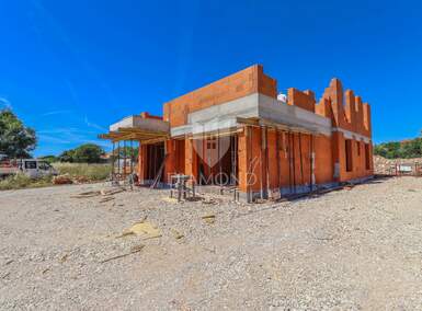 Trosoban stan, Pula, Šikići, prodaja, 194000 €, 64 m2