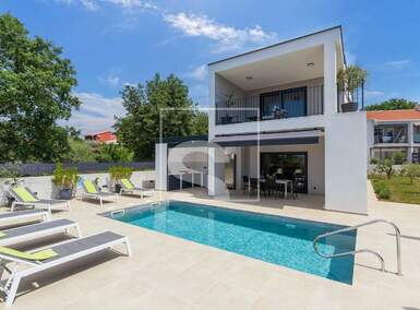 Kuca, Poreč, prodaja, 668000 €, 140 m2