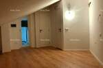 Trosoban stan, Pula, prodaja, 395000 €, 200 m2