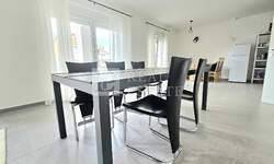 Trosoban stan, Crikvenica, prodaja, 270000 €, 103 m2